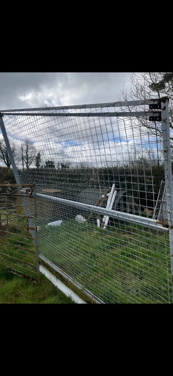 Poultry partition gates - Image 2