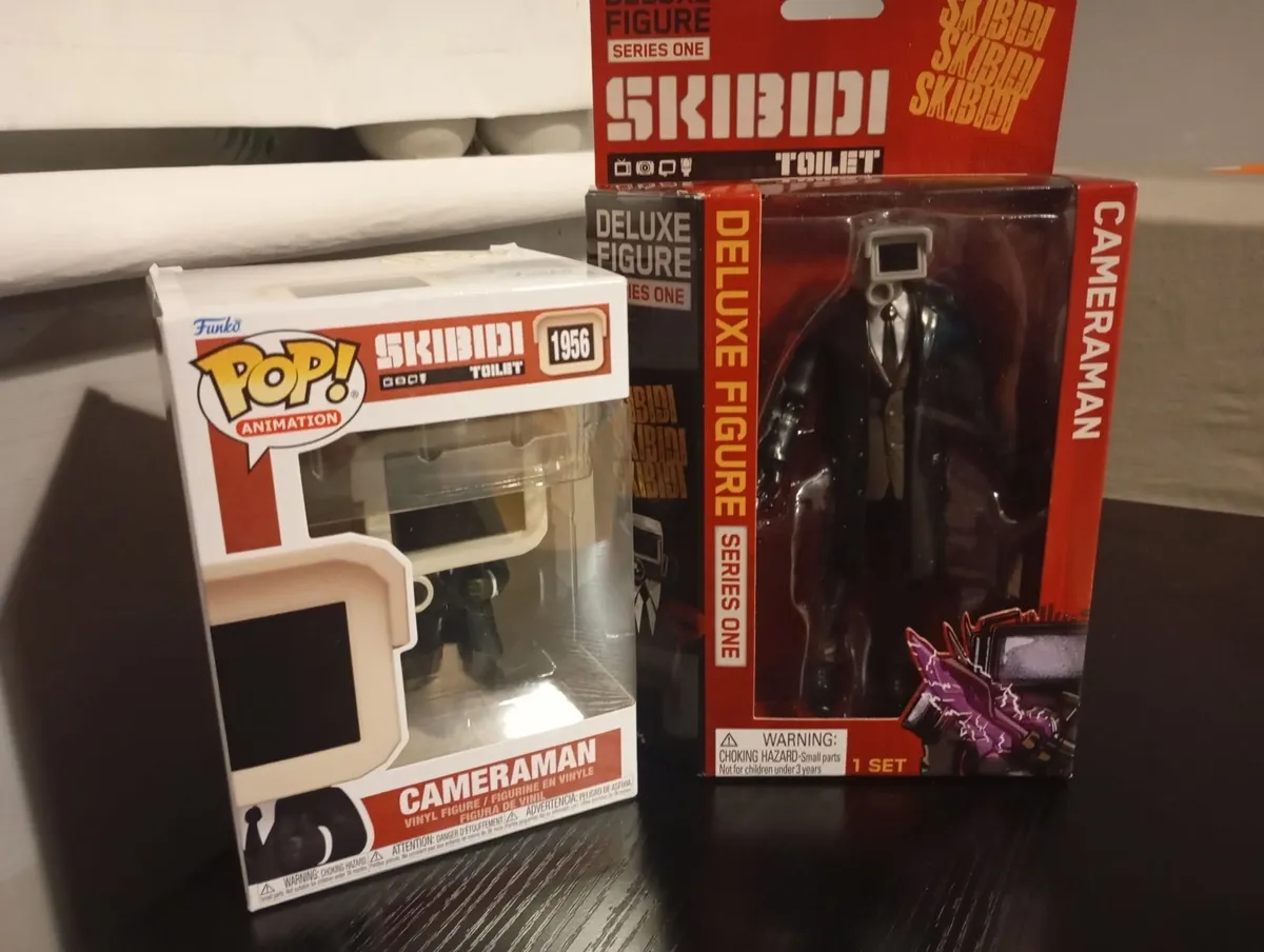 Collectable figures - Image 1