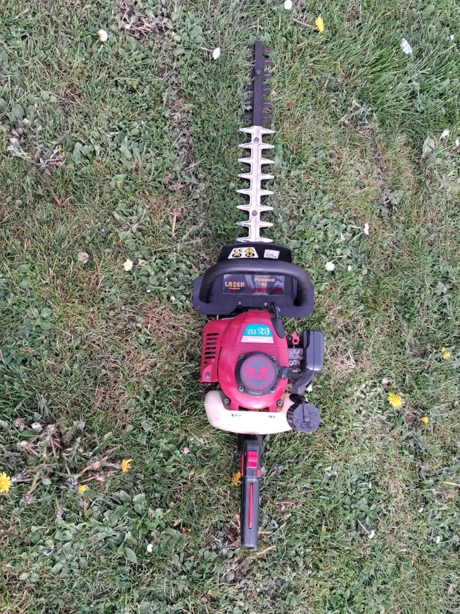 Kawasaki hedge trimmers - Image 1