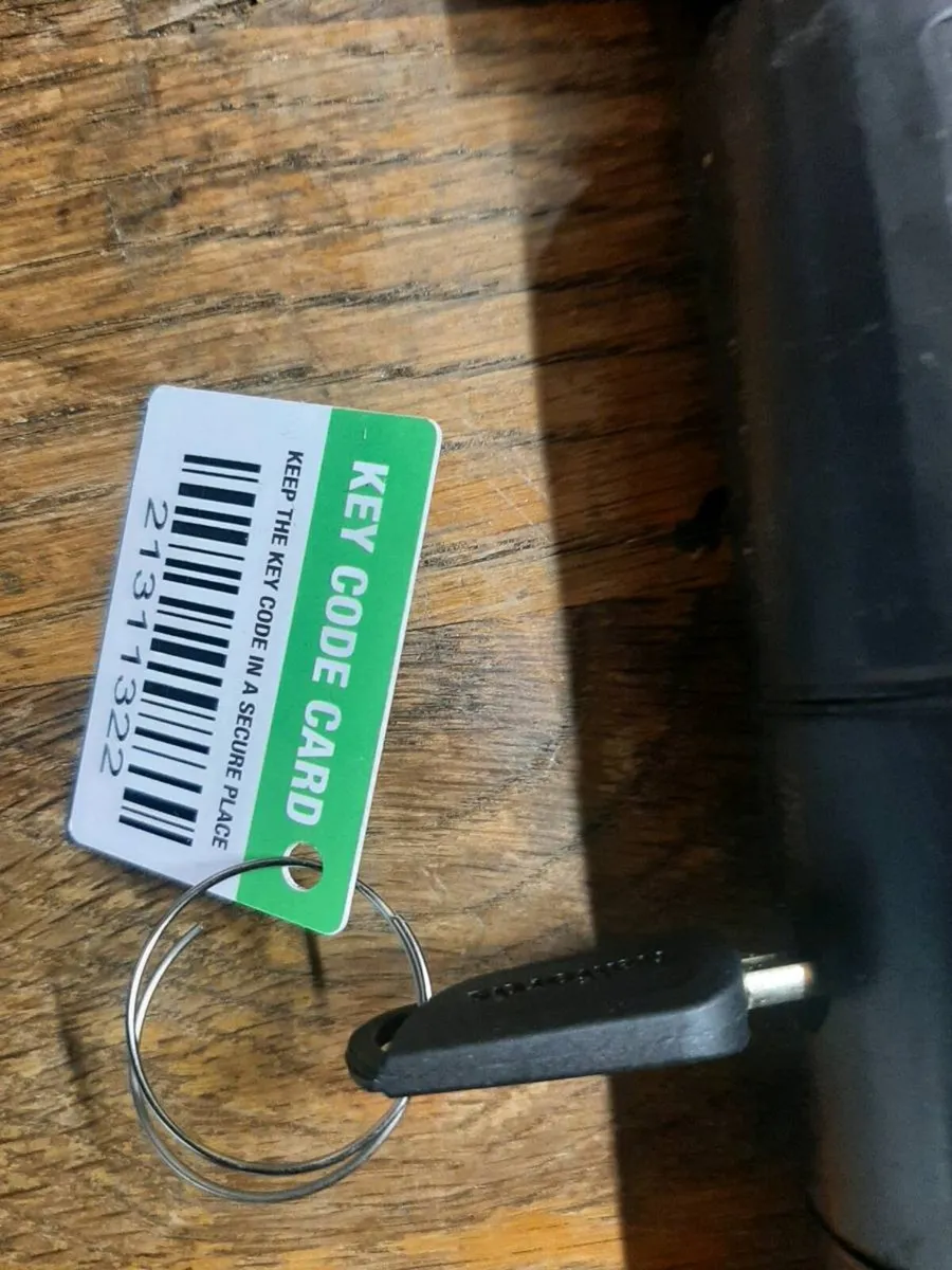 2 bike u locks - Image 3