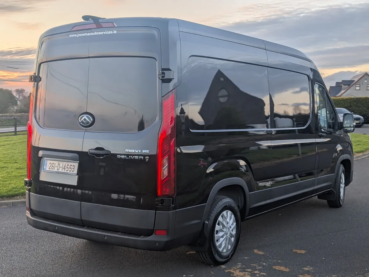 (261) MAXUS DELIVER 9 LWB HIGH ROOF -LUX - Image 4