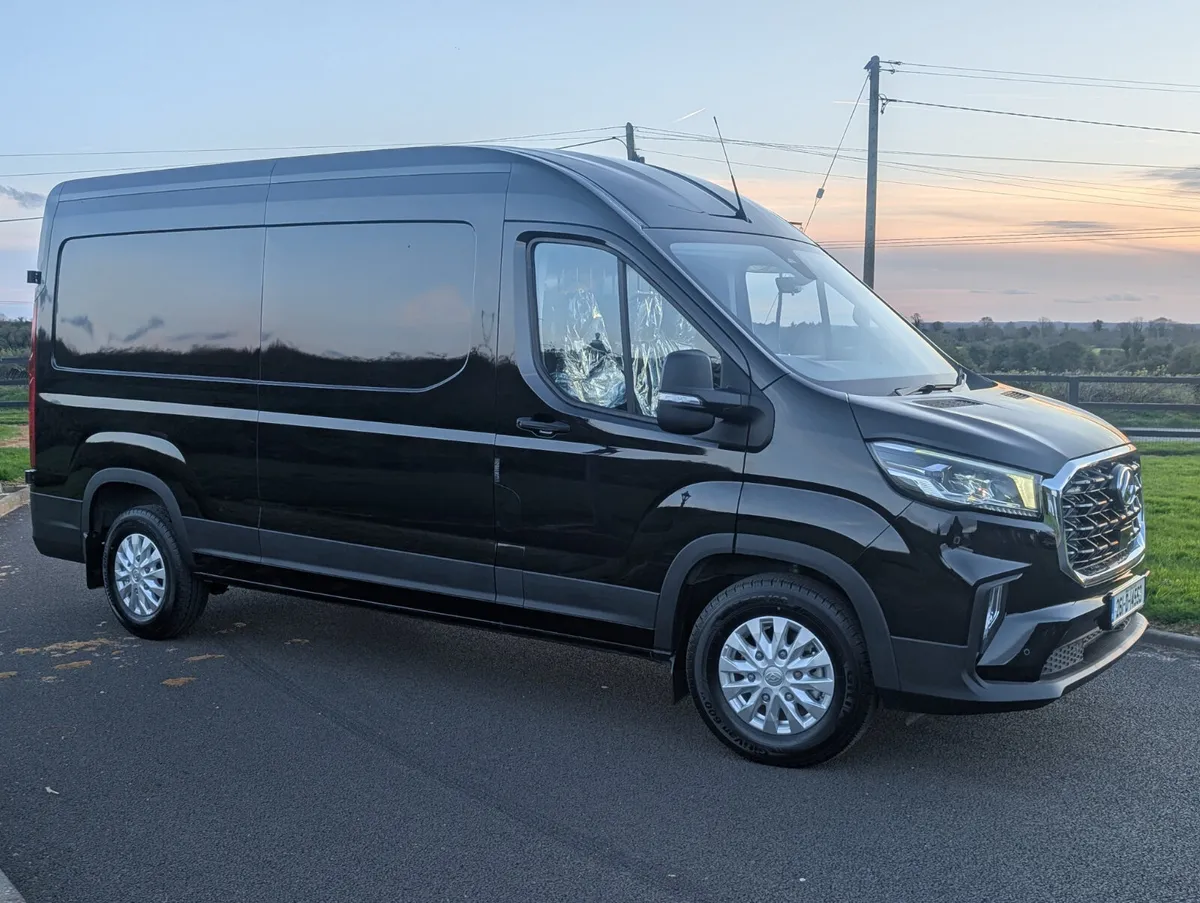 (261) MAXUS DELIVER 9 LWB HIGH ROOF -LUX - Image 2