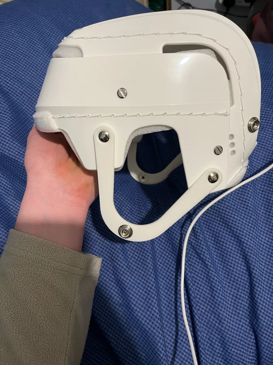 White gola cooper hurling helmet - Image 4