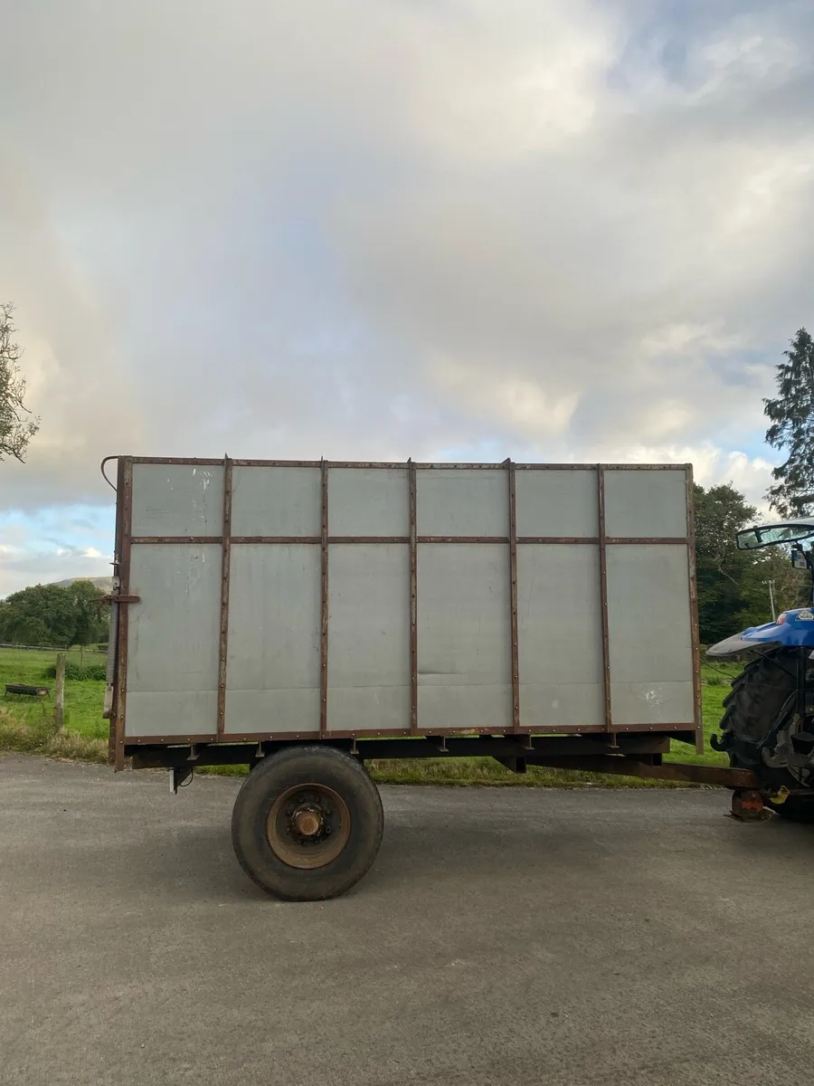 Cattle trailer - Image 2