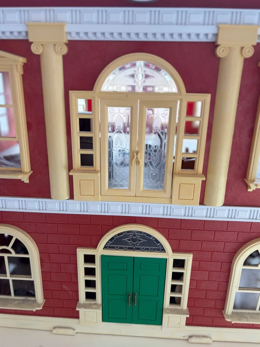 Sylvanian Families Grand Hotel Dollhouse – Fully F - Image 4