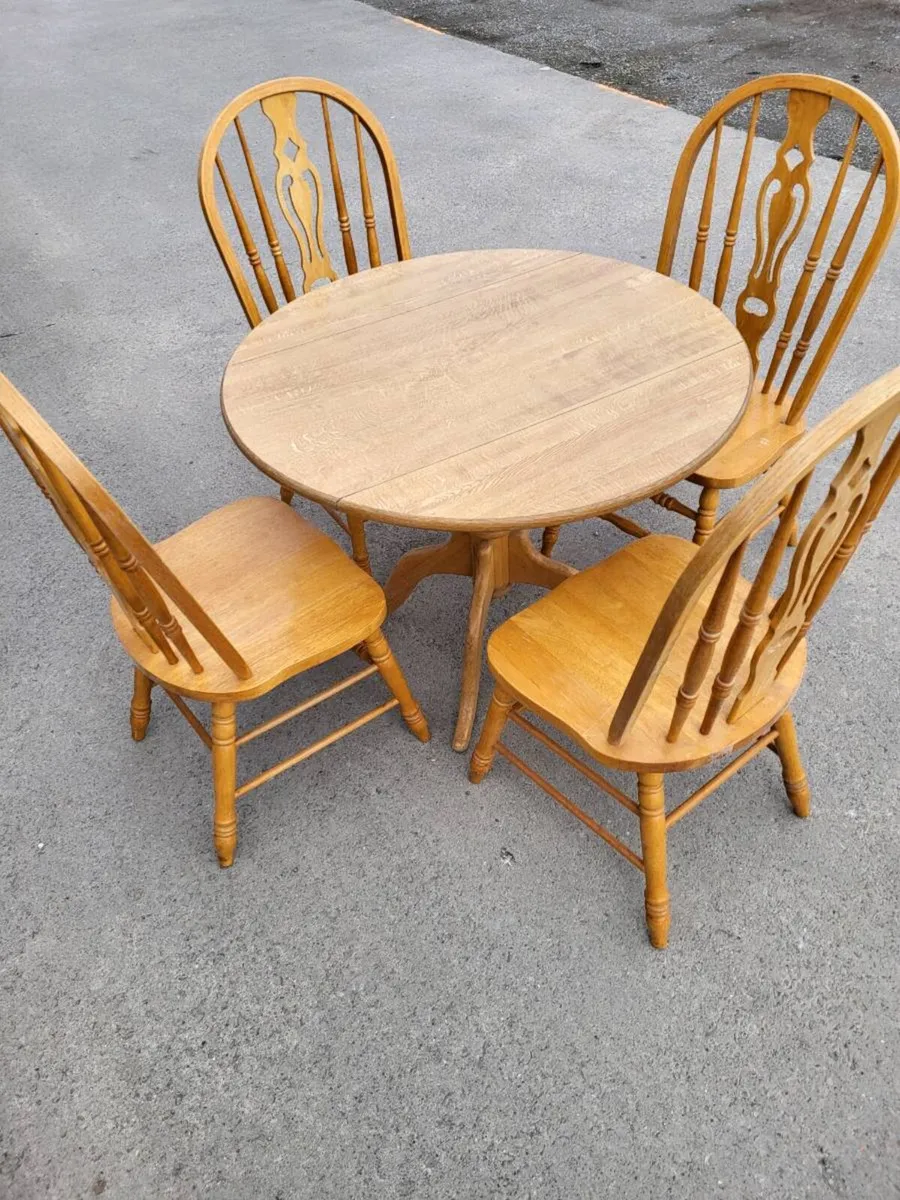 A Nice Compact Table + 4 chairs - Image 1