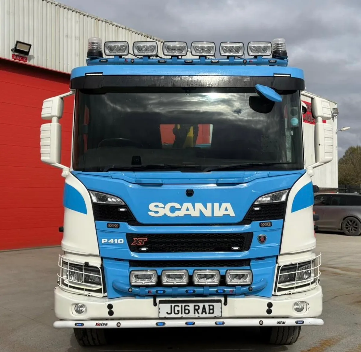 2019 Scania P410 XT 8x4 Tipper Grab - Image 3