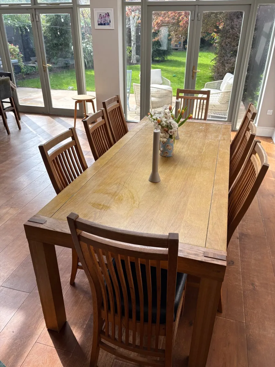 Dining room table - Image 2