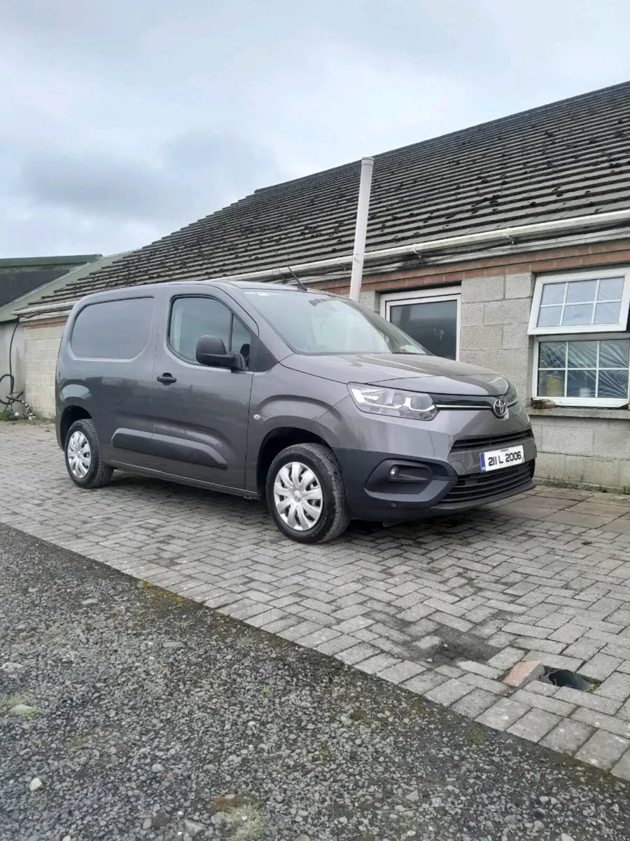Toyota proace city - Image 2