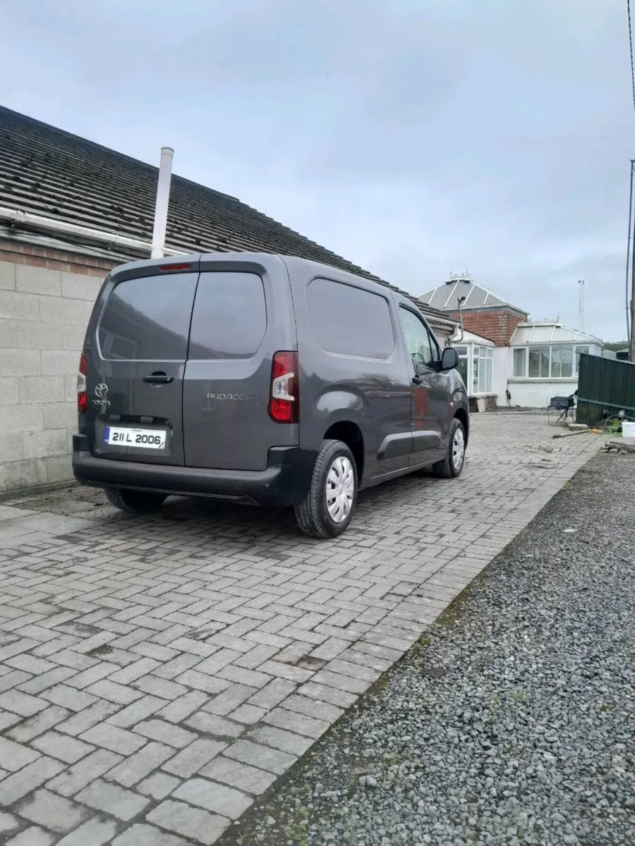 Toyota proace city - Image 4