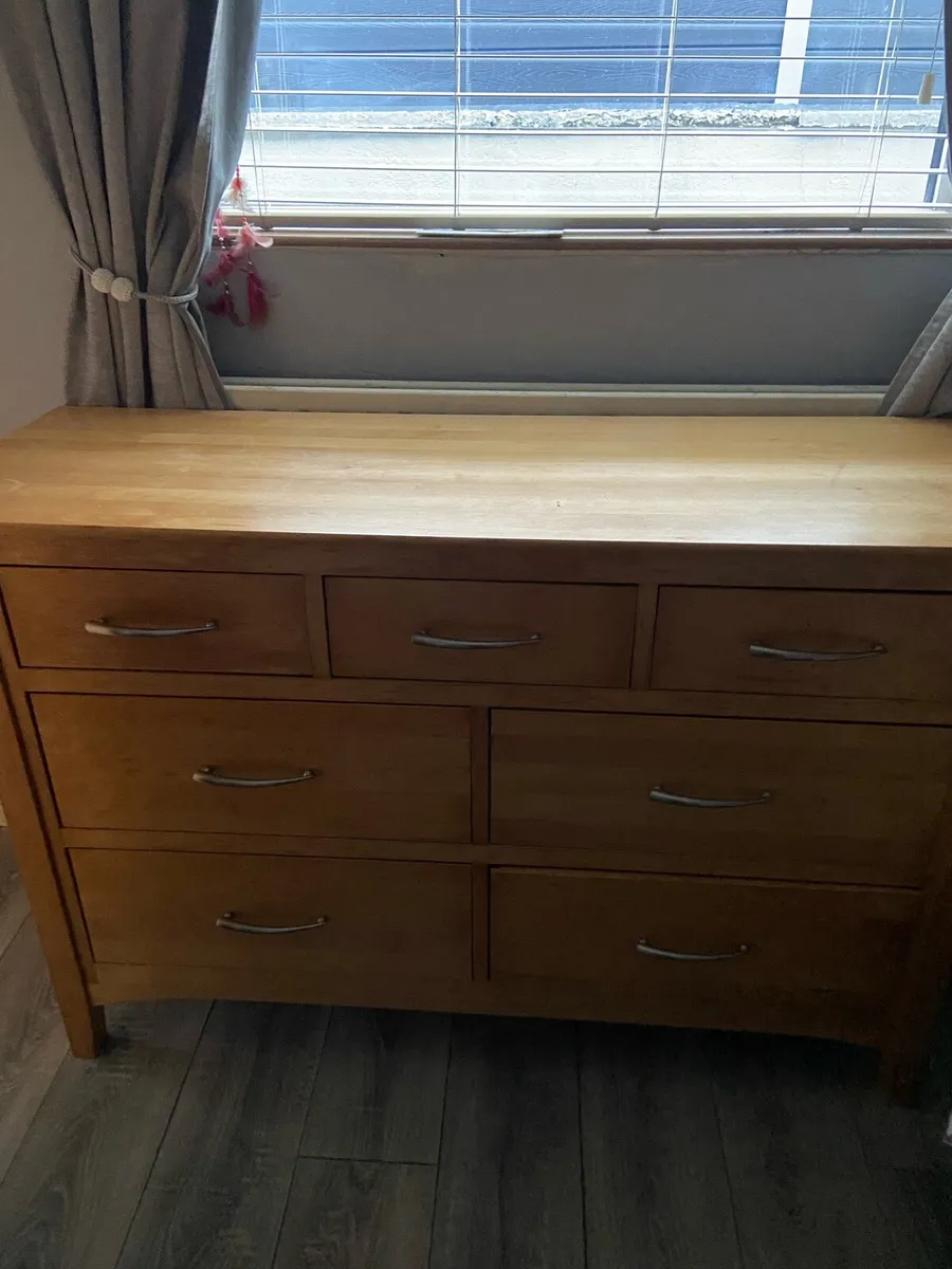 7 drawer chest, - Image 1