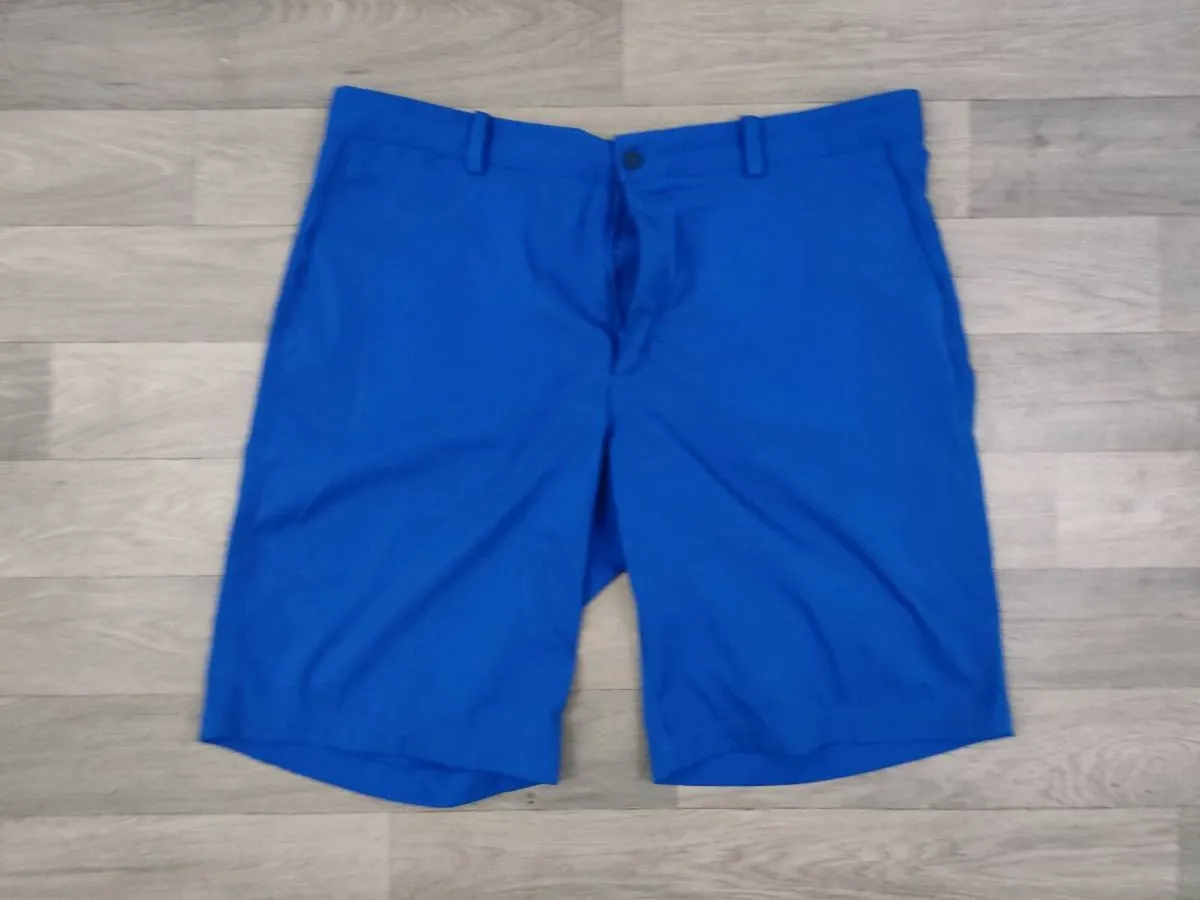 Nike Golf Shorts Mens 38 - Image 1