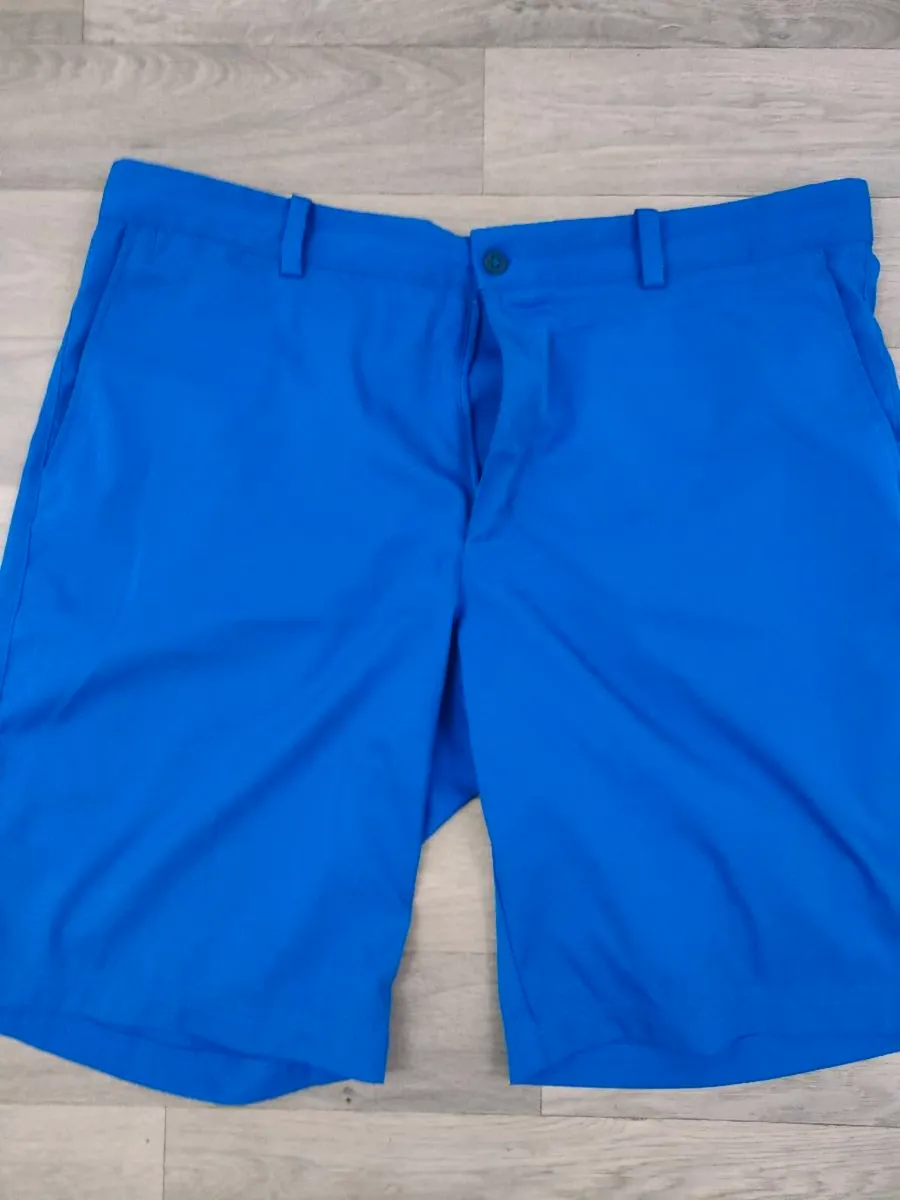 Nike Golf Shorts Mens 38 - Image 2