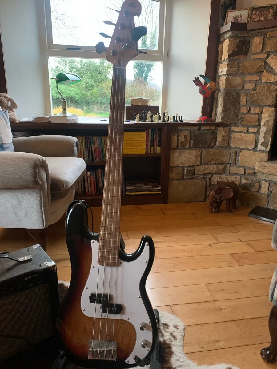 SX bass guitar - Image 2
