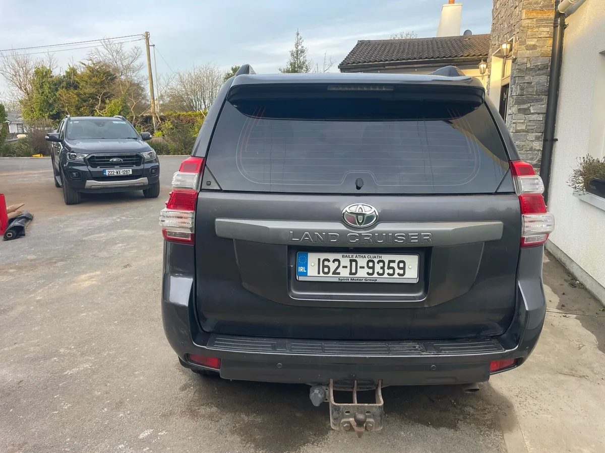 Toyota Land Cruiser - Image 4