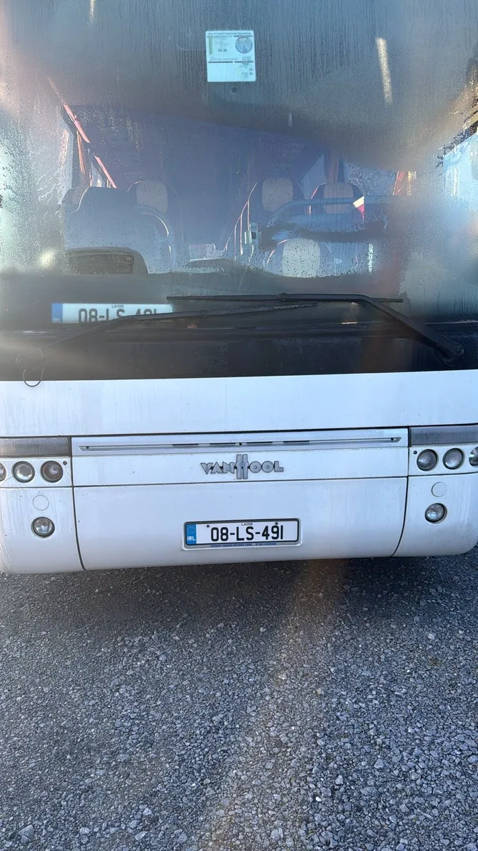 Buses & coaches - Image 2