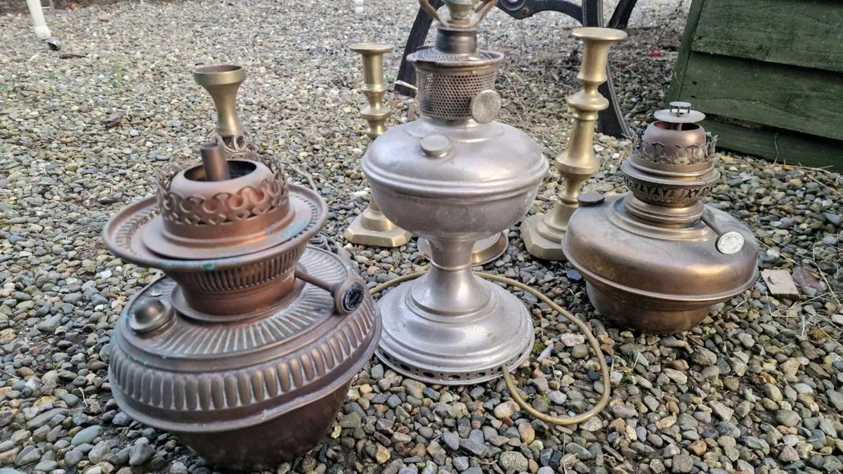Antique lamps - Image 2