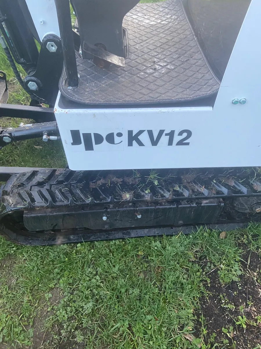 Mini Digger - Image 4