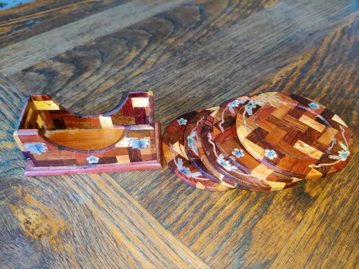 RARE, MOTHER OF PEARL, Set Of 6 Wooden Coasters ! - Image 3