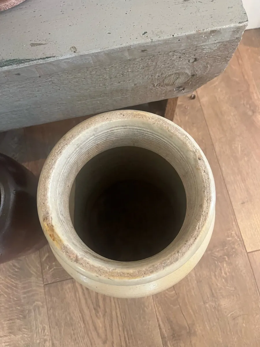 Antique Irish Vernacular Stoneware Pots - Image 4