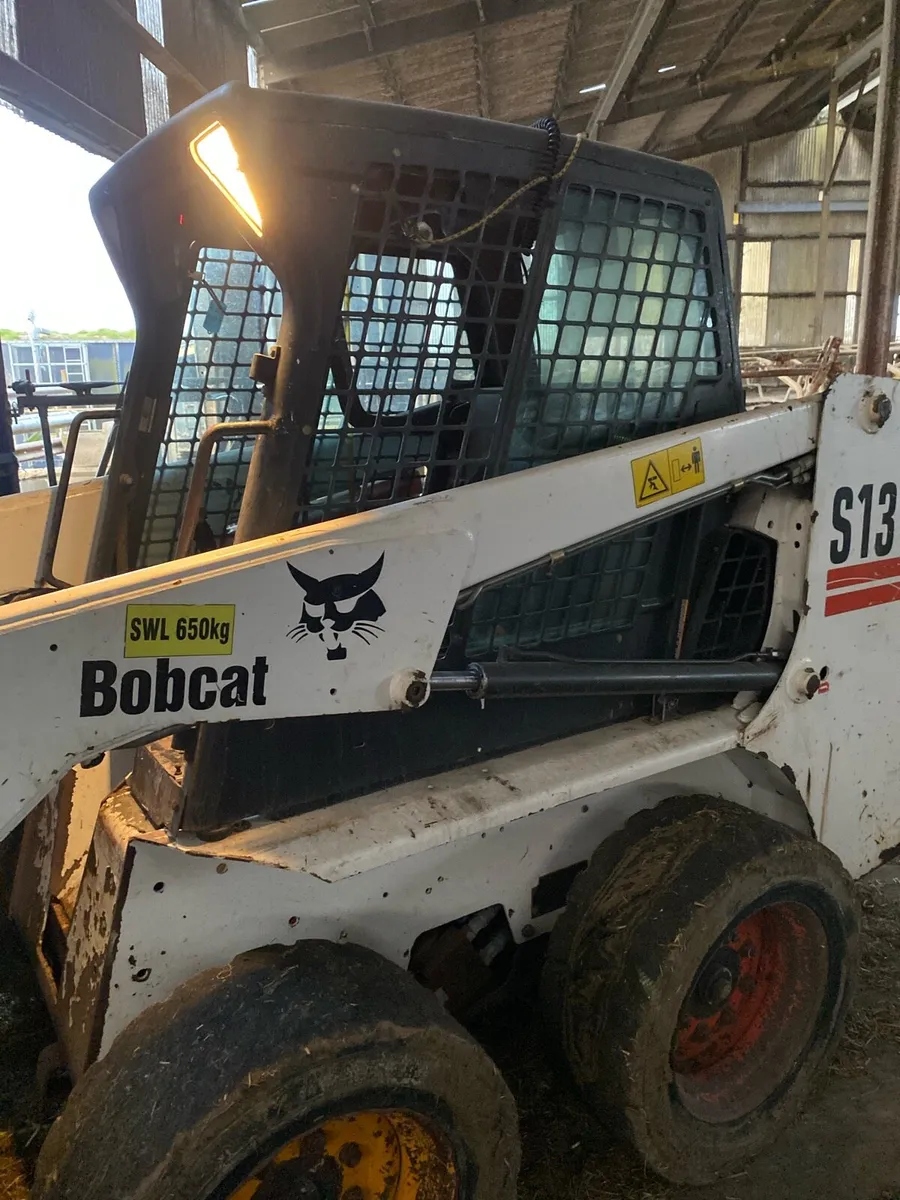 Bobcat skid steer - Image 1