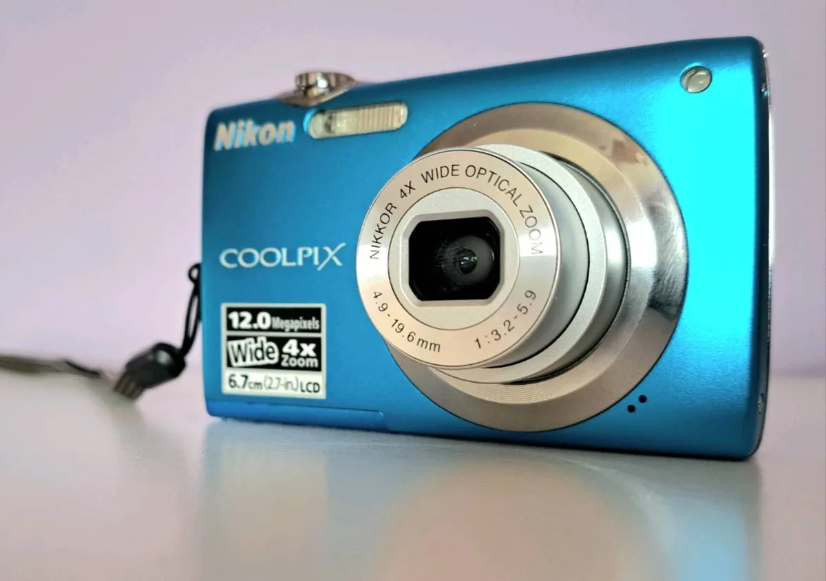 Nikon Coolpix S3000 - Image 2