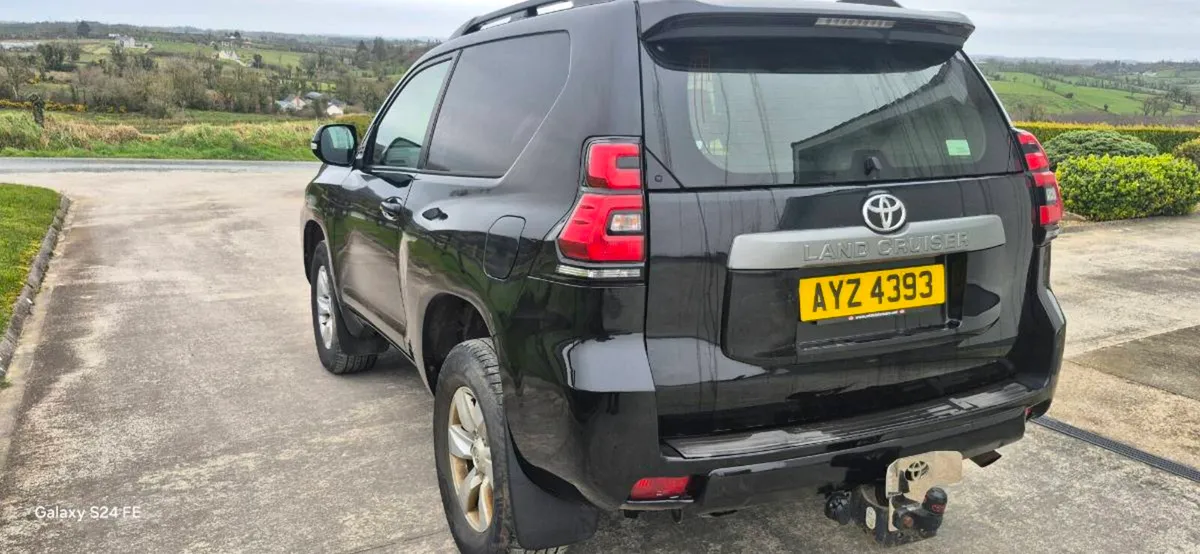 Toyota landcruiser - Image 4