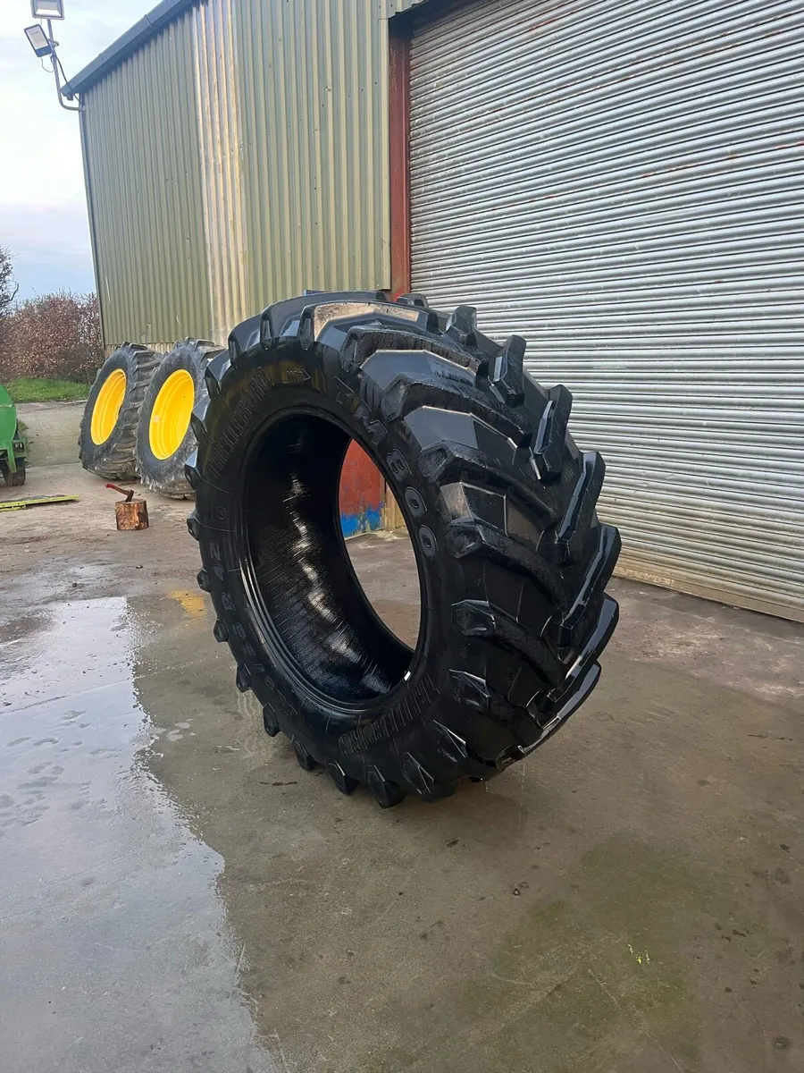 Trelleborg 650/65/42 - Image 1