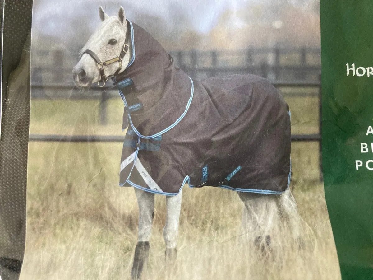 Amigo Bravo 12 Pony Plus  turnout rug - Image 1