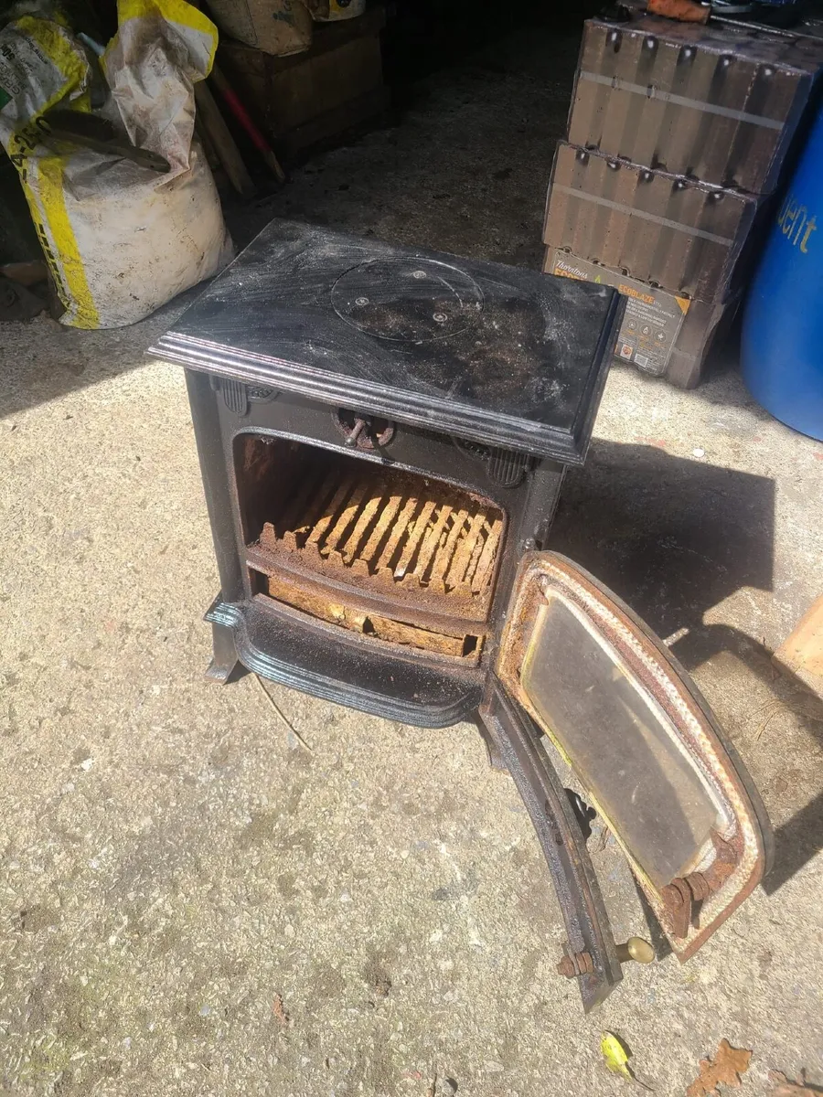 Stove - Image 1
