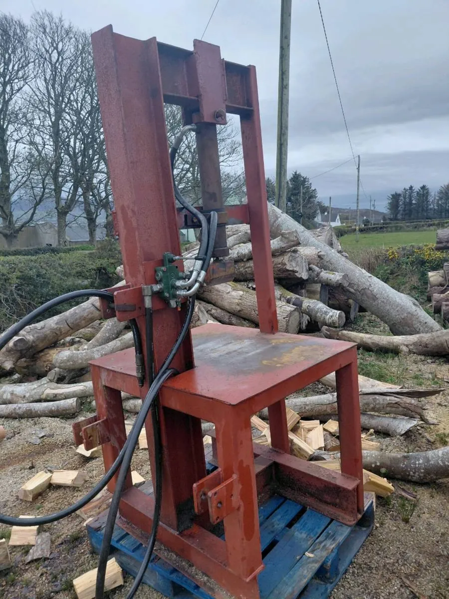 Log splitter - Image 1