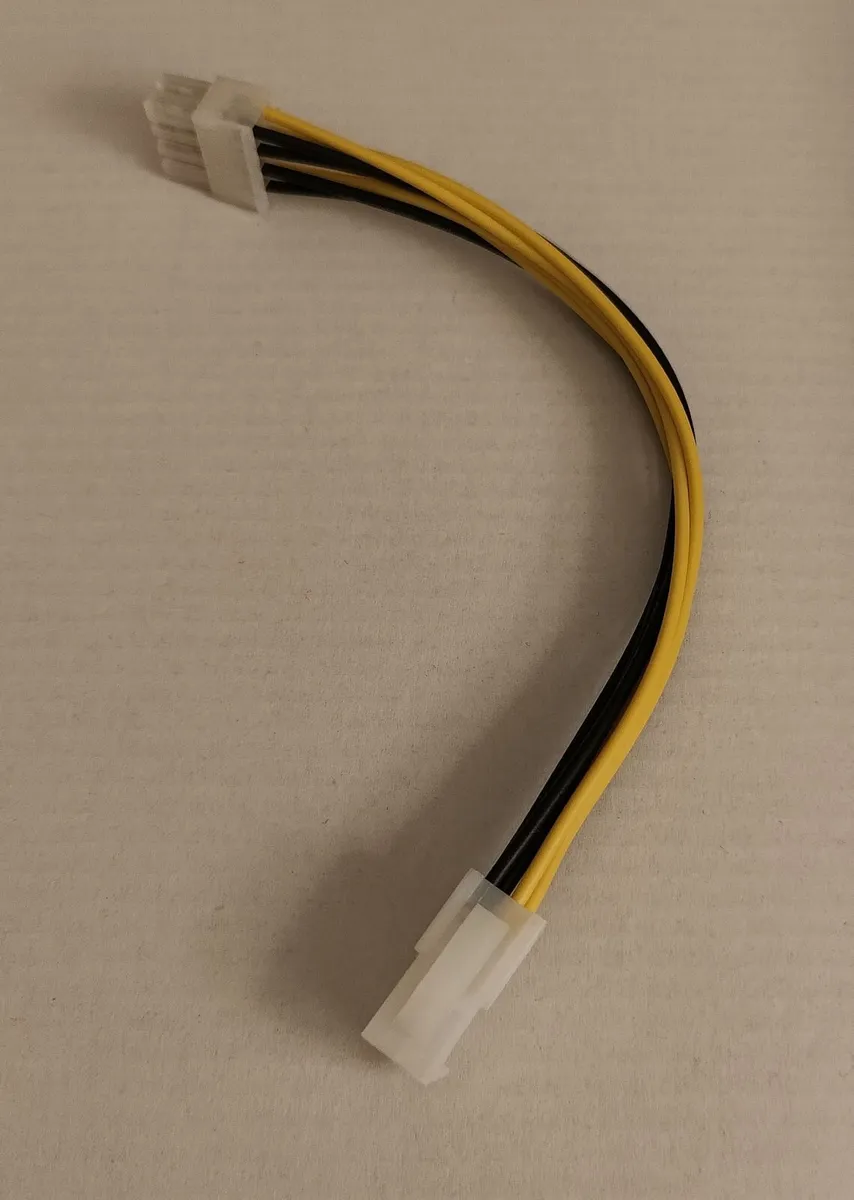 💻 4-Pin to 8-Pin CPU Power Adapter Cable - Image 4