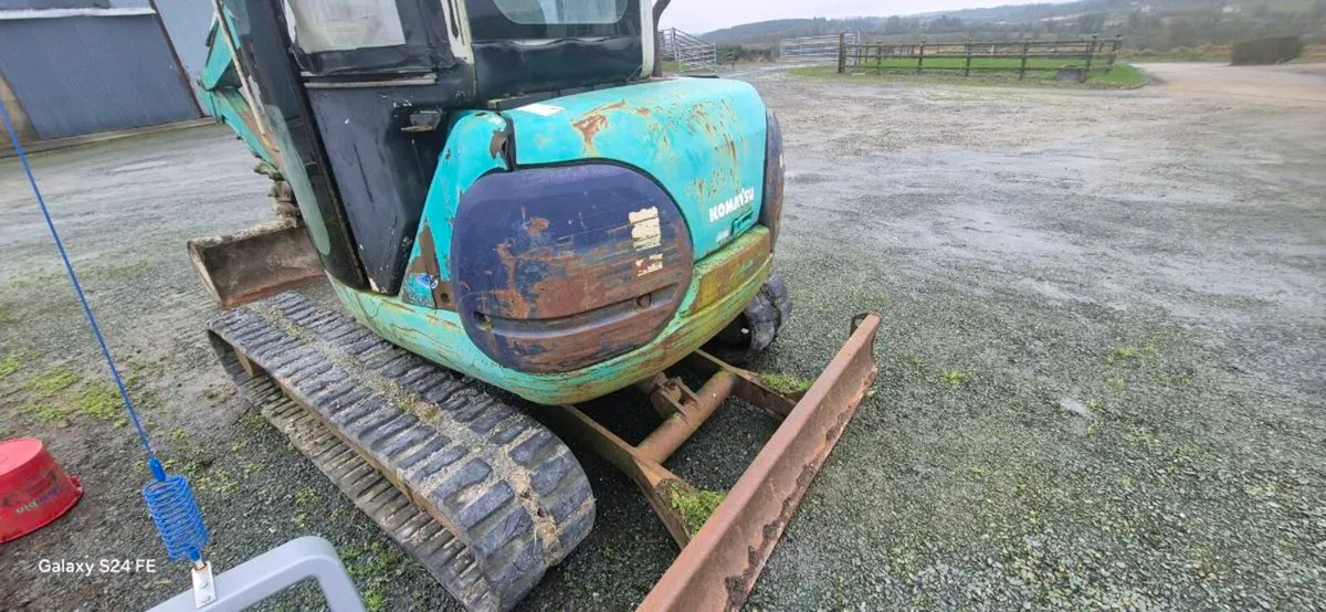 Komatsu pc40R - Image 3