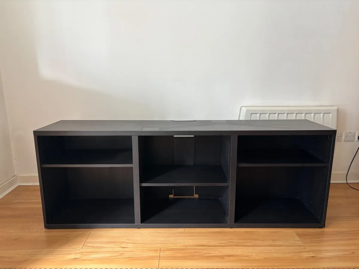 Tv/media stand