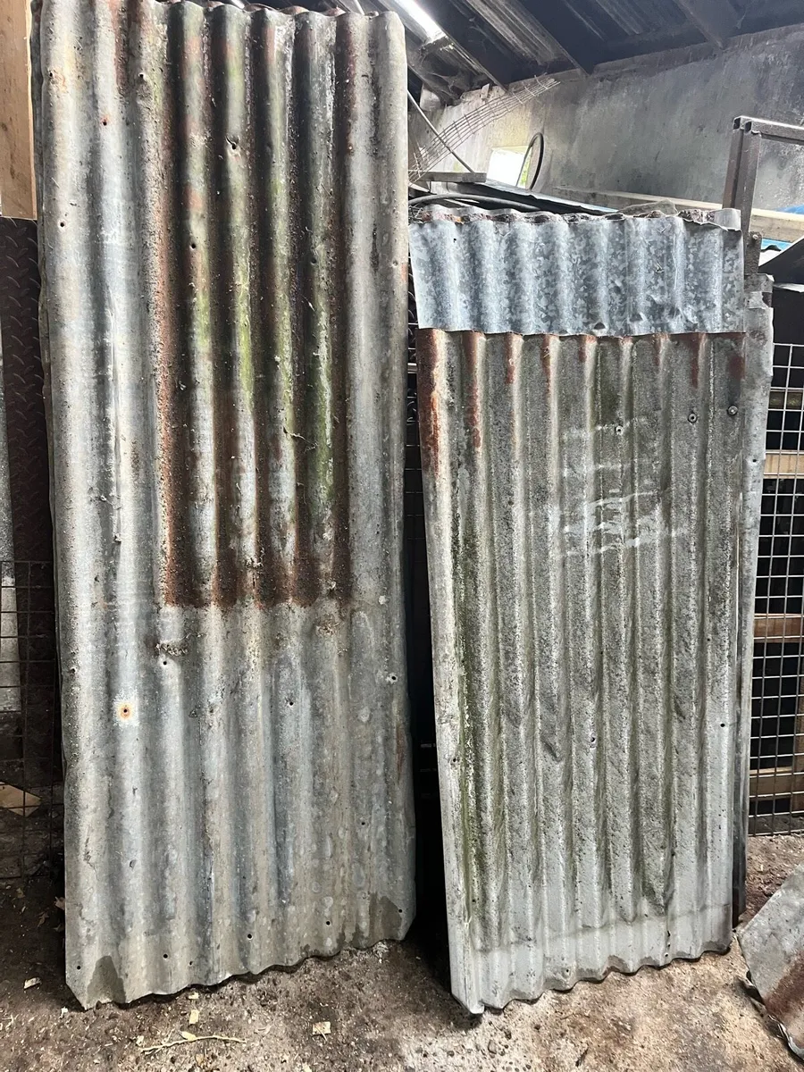 Various items - Image 1