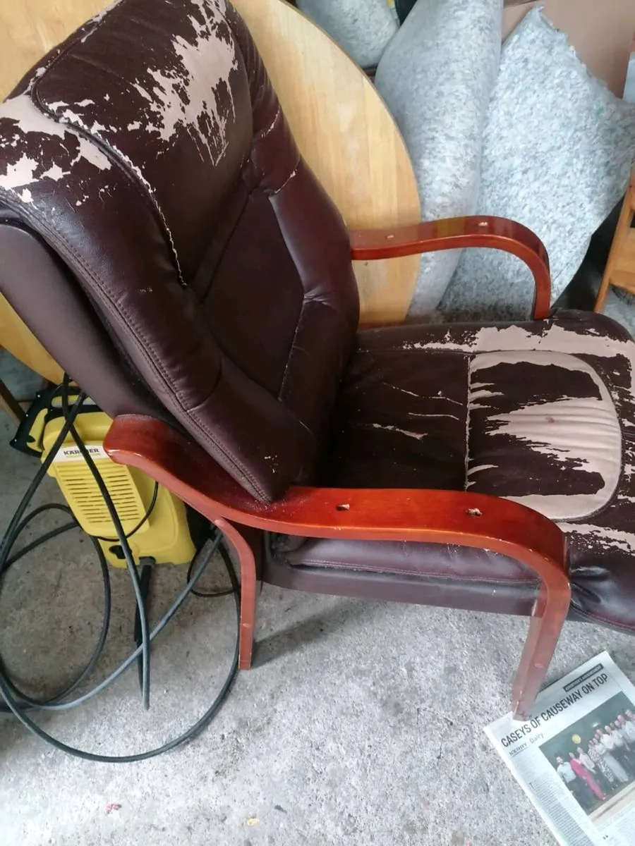 Armchair FREE to Take Away - Image 2