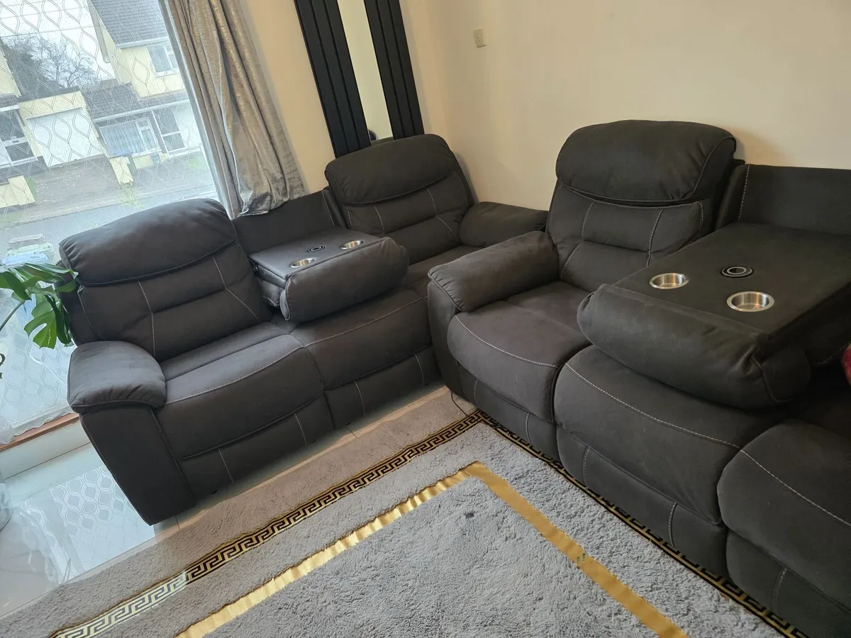 Couch - Image 1