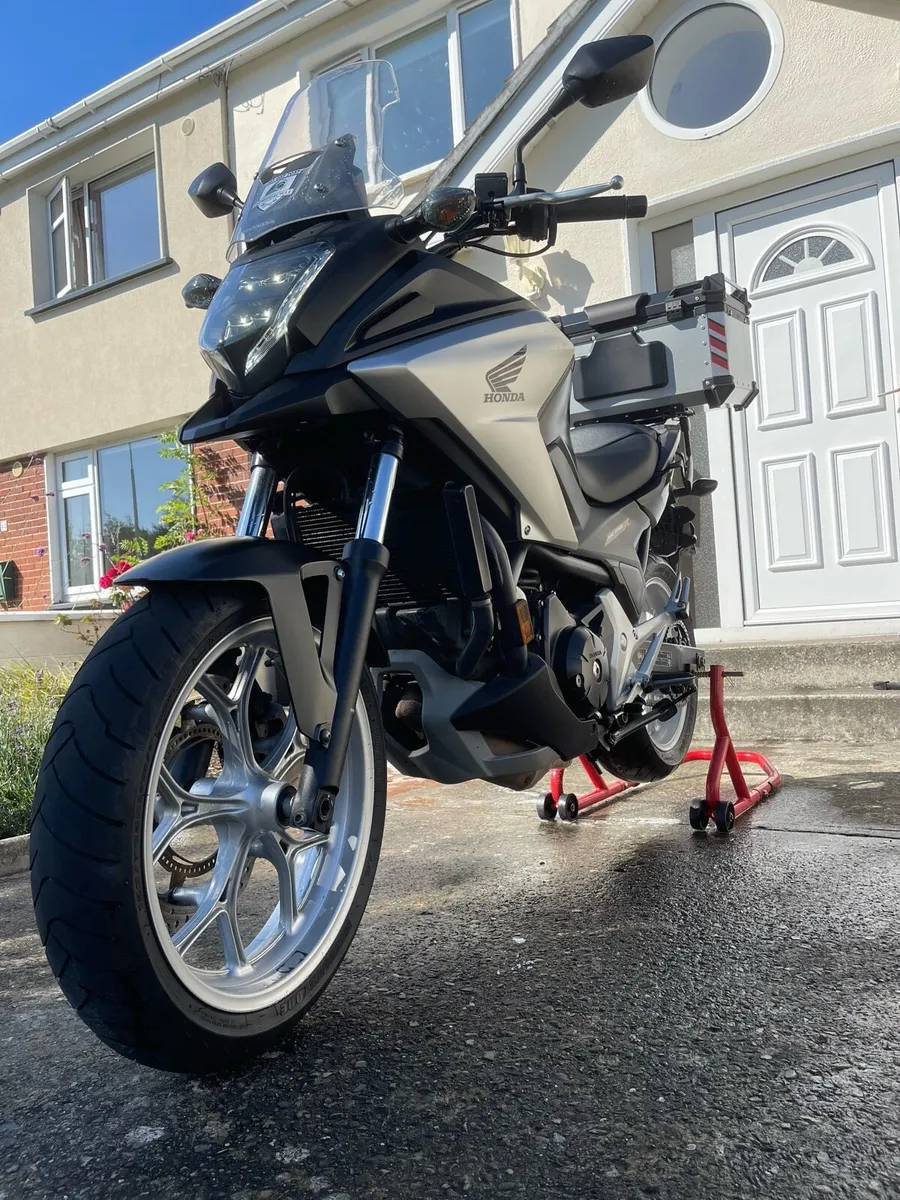 Honda Nc 750 manual - Image 2