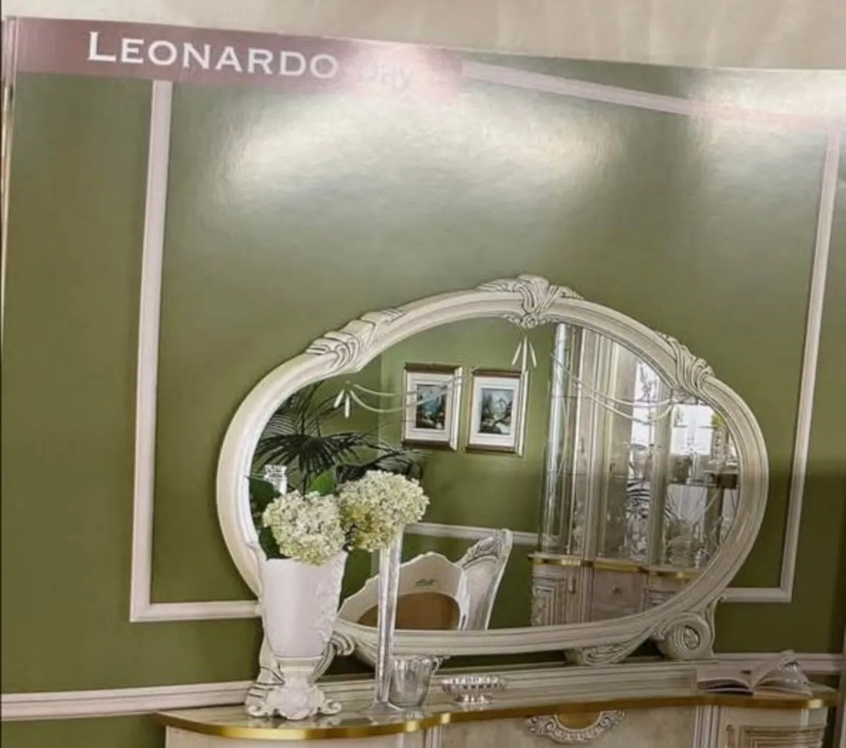 Leonardo corner press and mirror - Image 1
