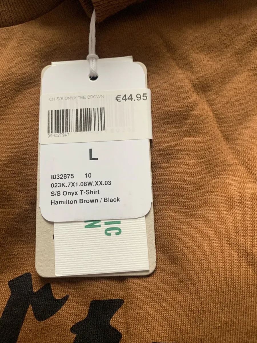 Carhartt t shirt  lager new hat - Image 3