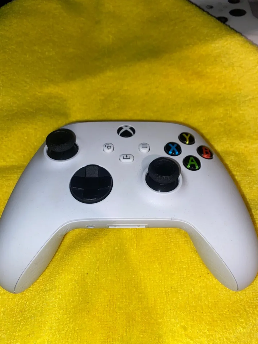 Xbox series S-512gb-Mint condition-Boxed - Image 4