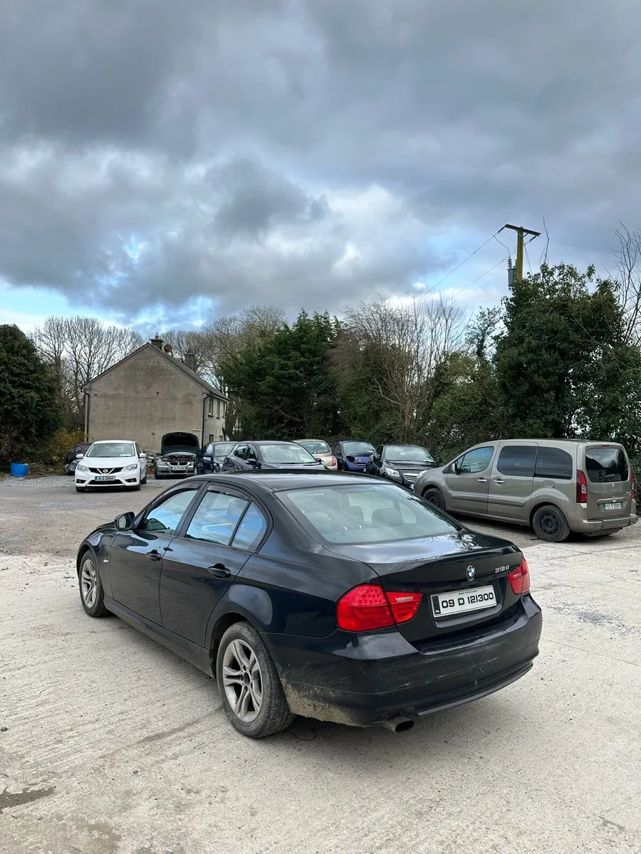 Bmw 320D 2009 lci - Image 3