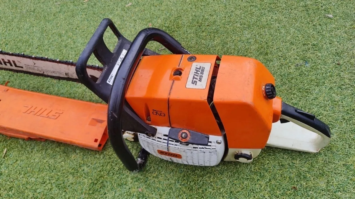 Stihl MS880 Chainsaw - Image 2