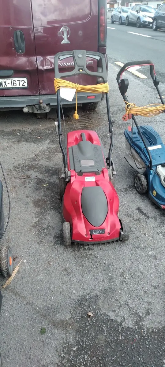 3 electric lawnmower working perfect priced - Image 4