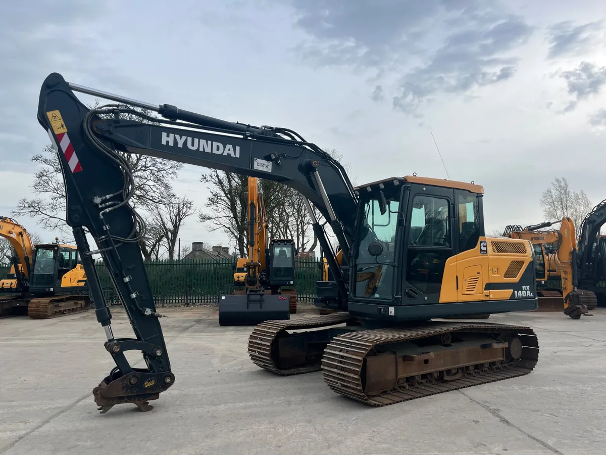 2023 Hyundai HX140AL - Image 2