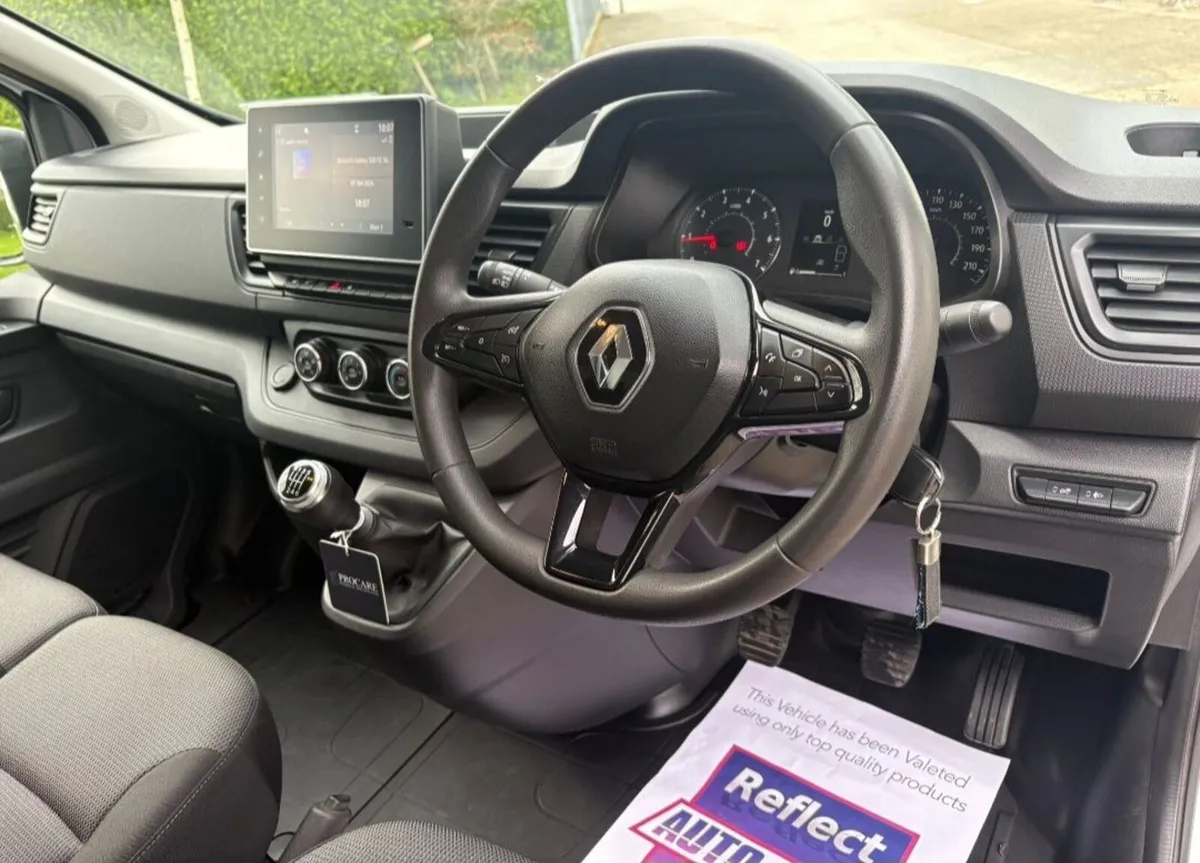 Renault Trafic 2022 - Image 4