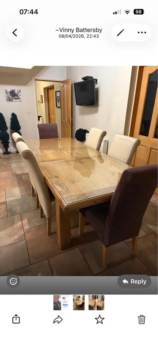 Solid oak 6ft extendable table with glass top and - Image 4