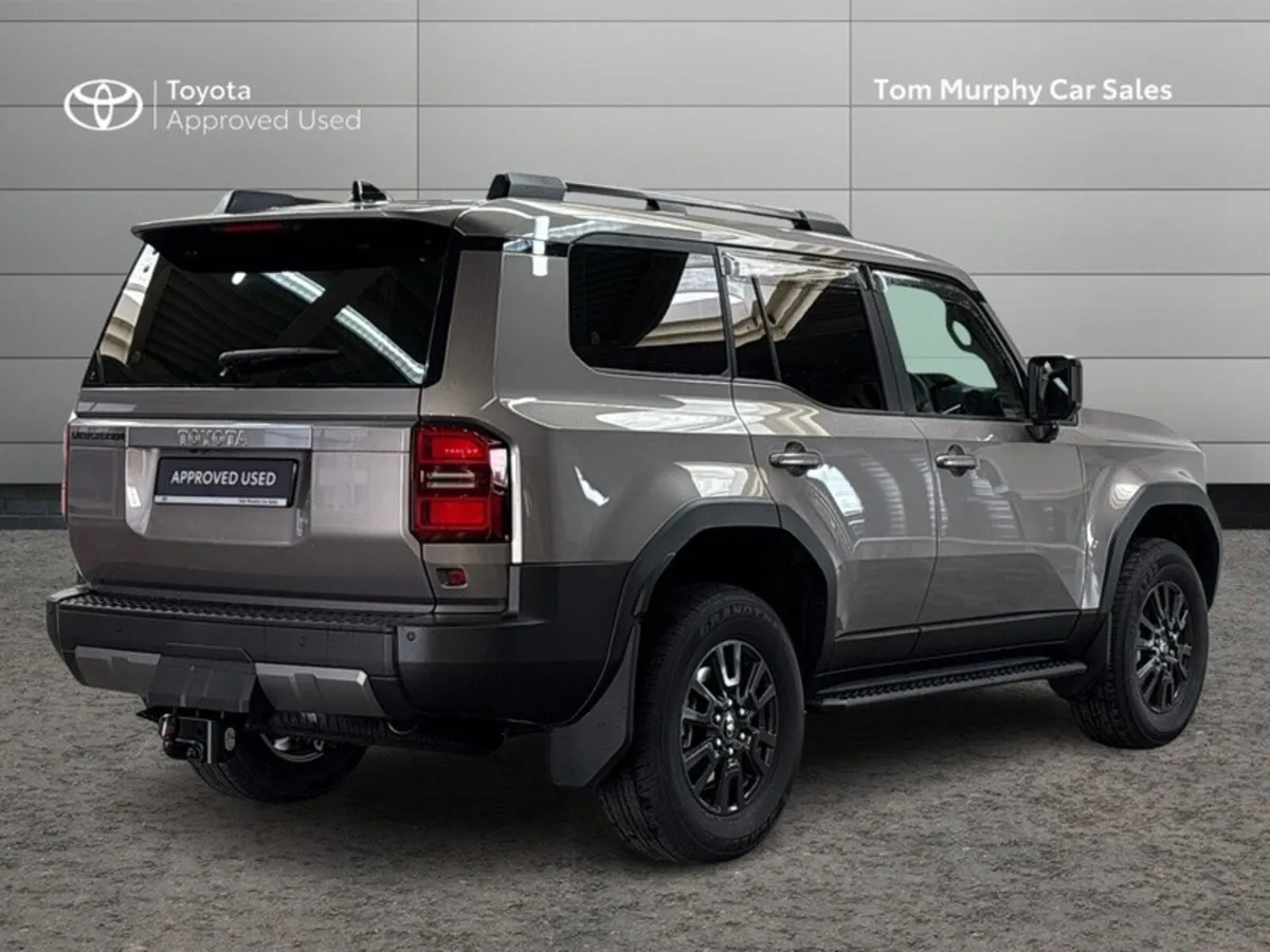 Toyota Land Cruiser 2.8 Commercial MHEV - Image 2