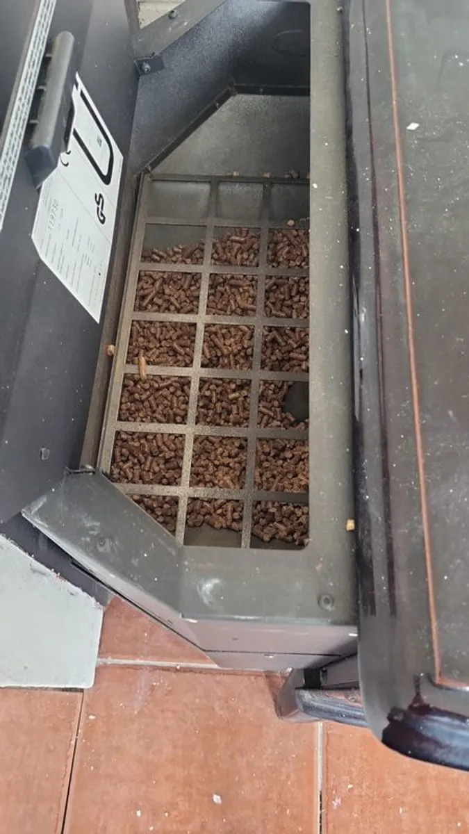 Enviro Windsor Pellet Stove - Image 4