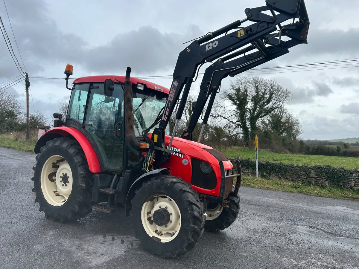 2007 Zetor Proxima 6441 with Loader - Image 3
